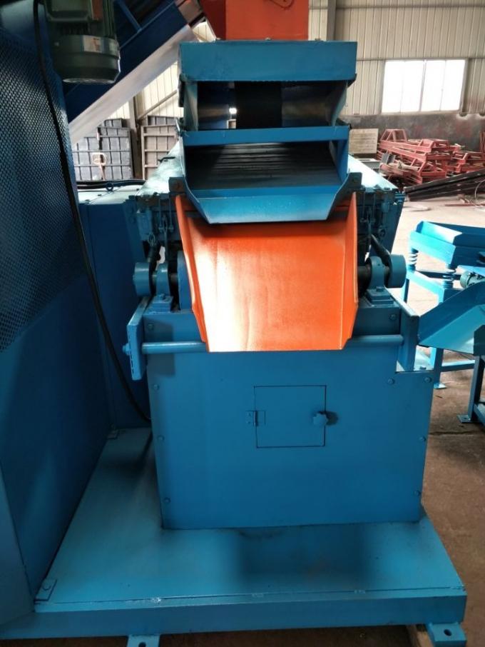 Câble cuivre des déchets 500KG/H réutilisant la machine de granulatoire de câble de chute d'équipement